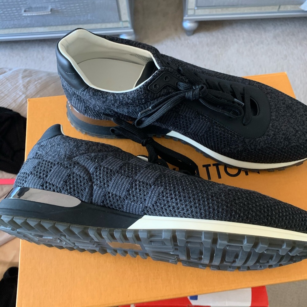 LV authentic sneaker